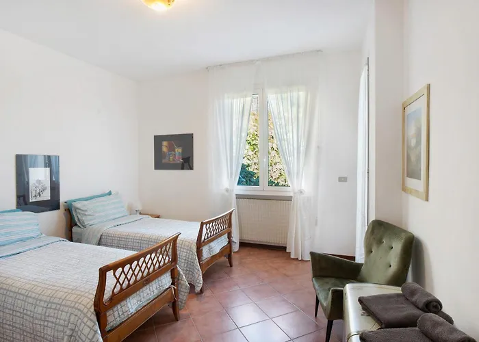 Villa In Collina Vista Mare